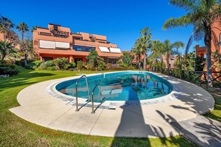 Piso en venta en Estepona Oeste - Valle Romano - Bahía Dorada en Estepona