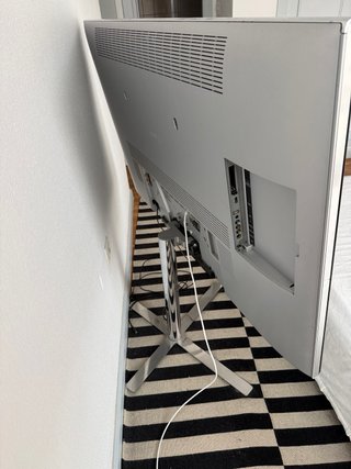 Televisor Loewe Individual 55” Plata