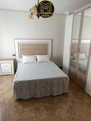 Piso en alquiler en Peñamefecit - Avda Barcelona en Jaén