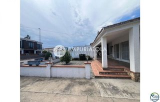 Casa en venta en Empuriabrava en Castelló d´Empúries