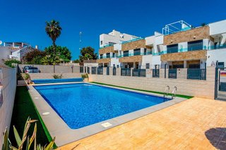 Casa adosada en venta en Campos de Golf - Villa Martin - Los Dolses en Orihuela