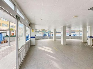 Local comercial en venta en Cee