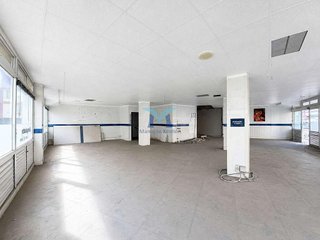 Local comercial en venta en Cee