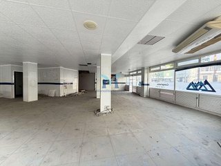 Local comercial en venta en Cee