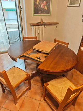 Tavolo rotondo allungabile + 4 sedie