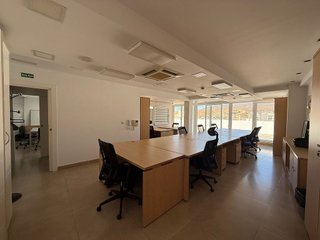 Oficina en alquiler en Centro en Almería