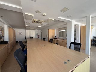 Oficina en alquiler en Centro en Almería
