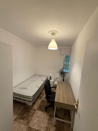 Piso en alquiler en Tres Huertas - El Torrejón - El Cerezo en Sevilla