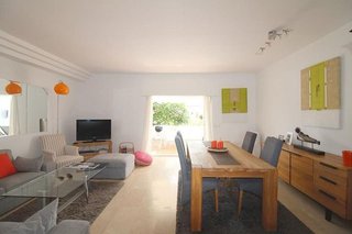 Casa adosada en alquiler en Los Naranjos - Las Brisas en Marbella
