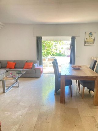 Casa adosada en alquiler en Los Naranjos - Las Brisas en Marbella