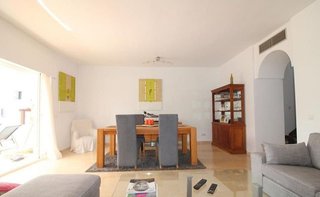 Casa adosada en alquiler en Los Naranjos - Las Brisas en Marbella