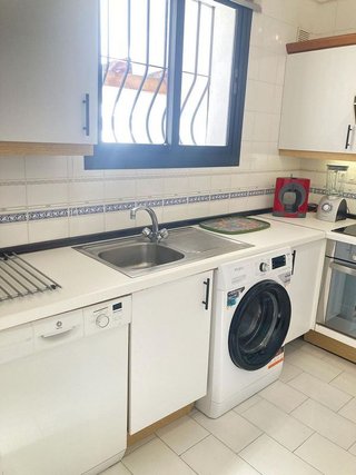 Casa adosada en alquiler en Los Naranjos - Las Brisas en Marbella