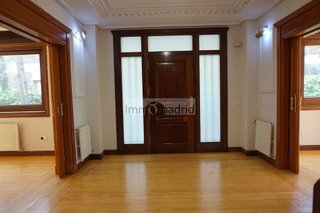 Casa pareada en alquiler en Piovera - Conde Orgaz en Madrid