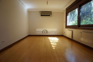 Casa pareada en alquiler en Piovera - Conde Orgaz en Madrid
