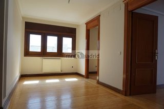 Casa pareada en alquiler en Piovera - Conde Orgaz en Madrid
