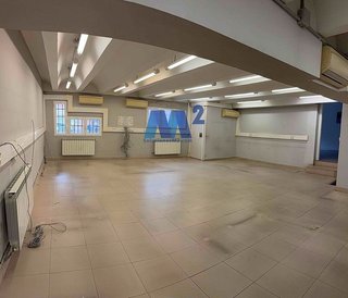 Local comercial en alquiler en Bellas Vistas en Madrid