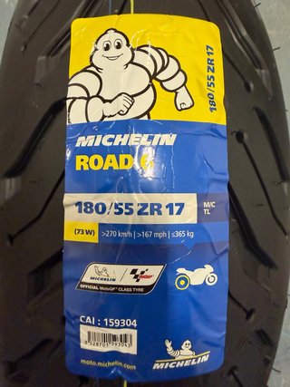 Neumático Michelin Road 6 180/55 ZR 17