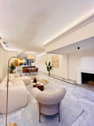 Dúplex en venta en Playa de la Fontanilla en Marbella