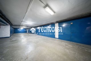 Garaje en venta en Pº Zorrilla - Cuatro de Marzo en Valladolid
