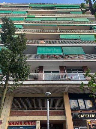 Piso en venta en Artigas - Llefià en Badalona