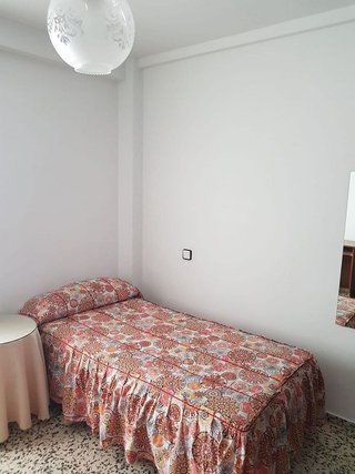 Piso en alquiler en Tres Huertas - El Torrejón - El Cerezo en Sevilla
