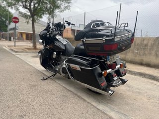 Harley Davidson Electra Glide Negra