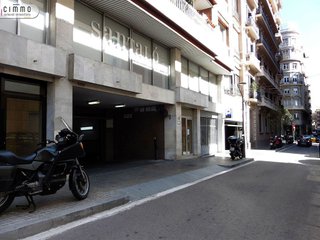 Garaje en venta en Sant Gervasi - Galvany en Barcelona
