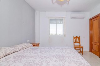 Casa adosada en venta en Cúllar Vega