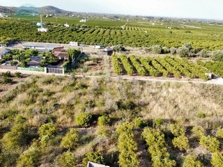 Terreno en venta en Pego