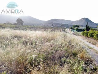 Terreno en venta en Pego
