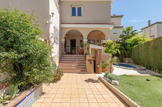 Chalet en venta en Gójar
