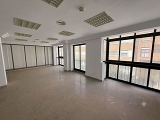 Oficina en alquiler en Benalúa en Alicante