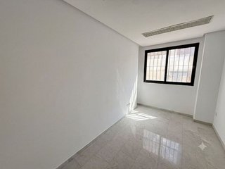Oficina en alquiler en Benalúa en Alicante