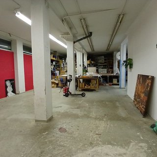 Nave industrial en venta en La Florida en Hospitalet de Llobregat, L´
