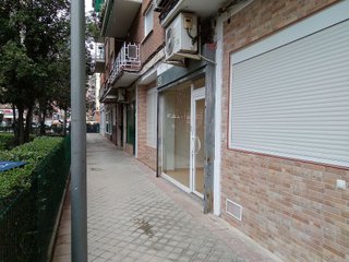 Local comercial en venta en Comillas en Madrid