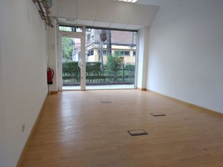 Local comercial en venta en Comillas en Madrid