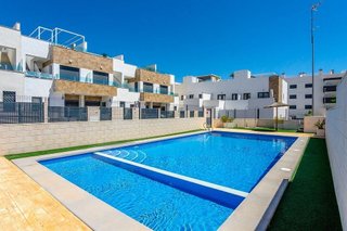Casa adosada en venta en Campos de Golf - Villa Martin - Los Dolses en Orihuela