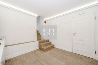 Local comercial en alquiler en Almagro en Madrid