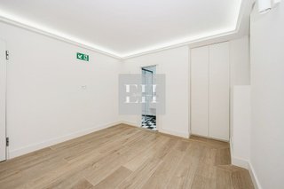 Local comercial en alquiler en Almagro en Madrid