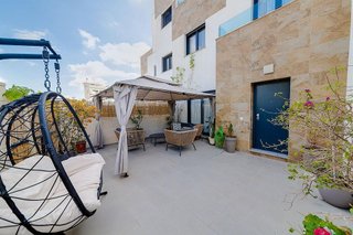 Casa adosada en venta en Casco Antiguo - Santa Cruz en Alicante
