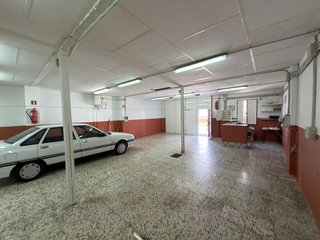 Local comercial en venta en Olivares