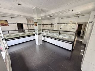 Local comercial en venta en Este en Castellón de la Plana