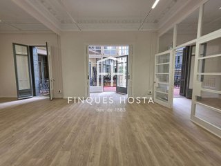 Oficina en alquiler en La Dreta de l'Eixample en Barcelona