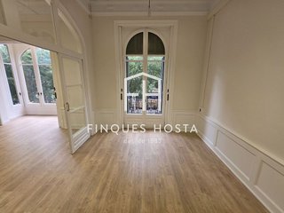 Oficina en alquiler en La Dreta de l'Eixample en Barcelona