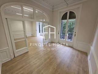 Oficina en alquiler en La Dreta de l'Eixample en Barcelona