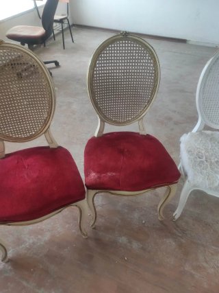 Juego de 4 sillas antiguas para restaurar