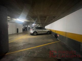 Garaje en venta en Eixample Nord – La Devesa en Girona
