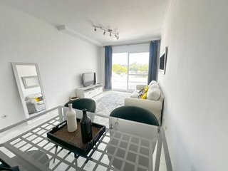 Piso en venta en Los Naranjos - Las Brisas en Marbella