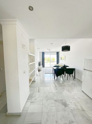 Piso en venta en Los Naranjos - Las Brisas en Marbella