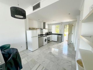 Piso en venta en Los Naranjos - Las Brisas en Marbella